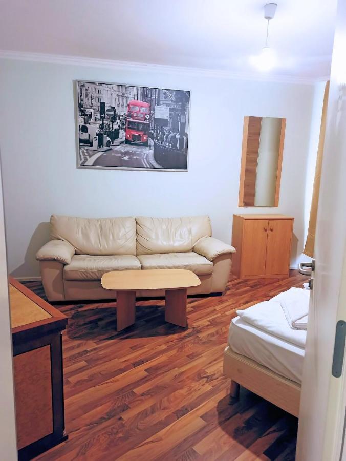 Puschkin Rooms Берлин Экстерьер фото