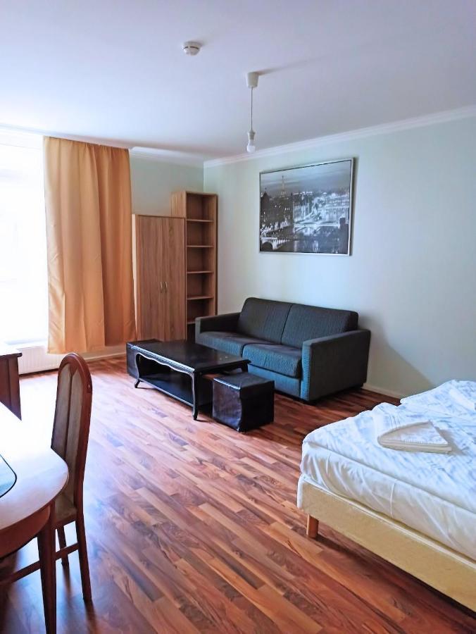 Puschkin Rooms Берлин Экстерьер фото