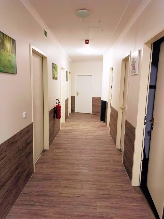 Puschkin Rooms Берлин Экстерьер фото