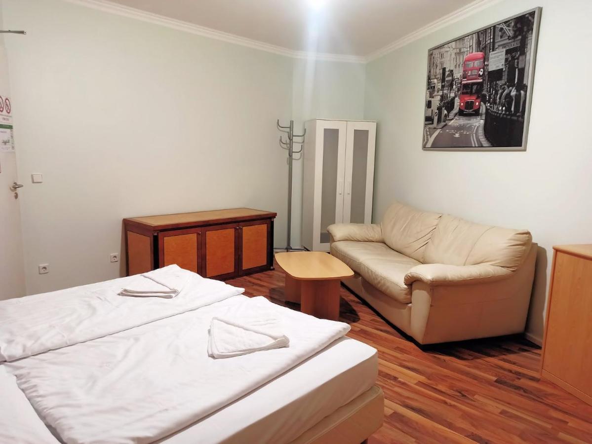 Puschkin Rooms Берлин Экстерьер фото