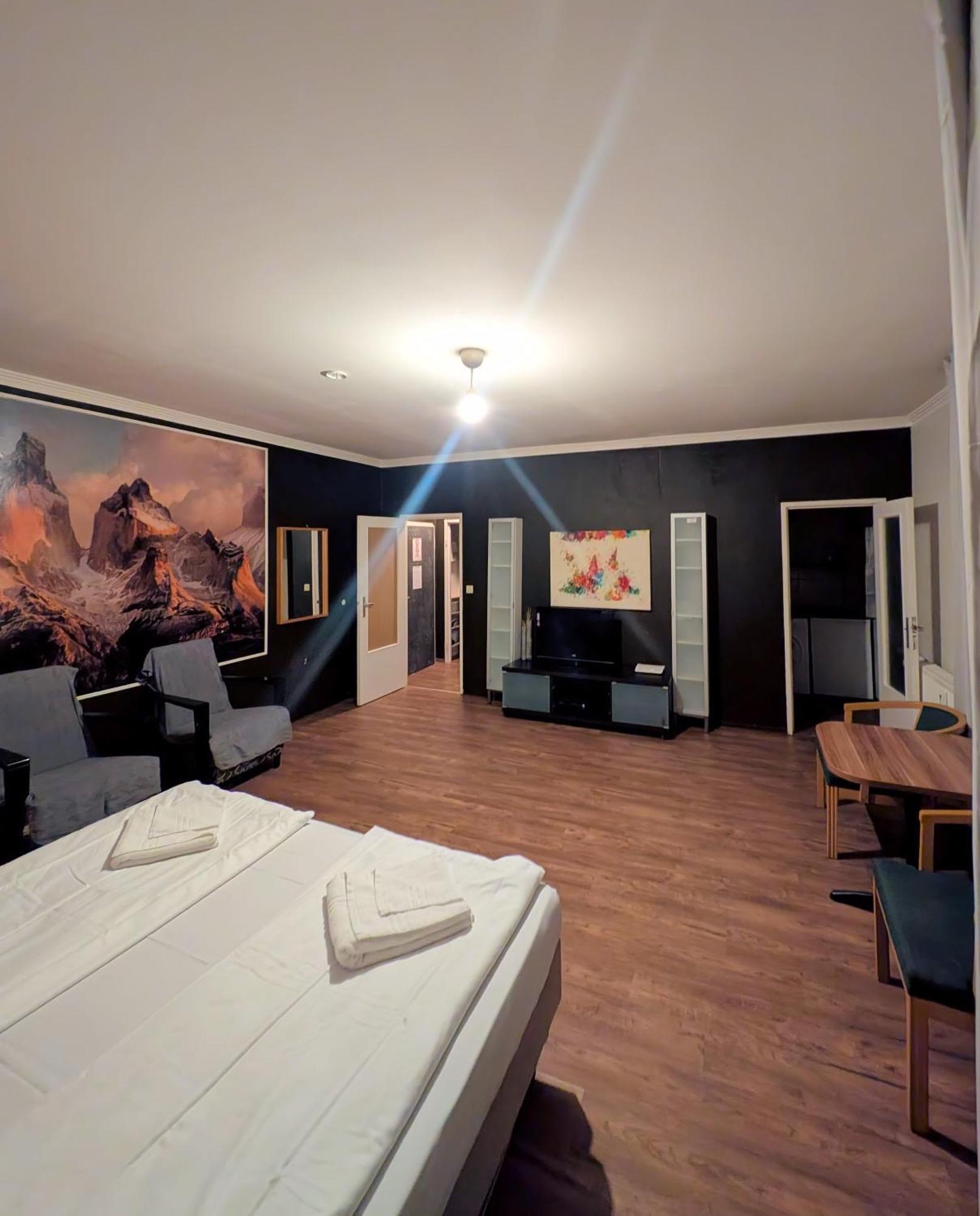 Puschkin Rooms Берлин Экстерьер фото
