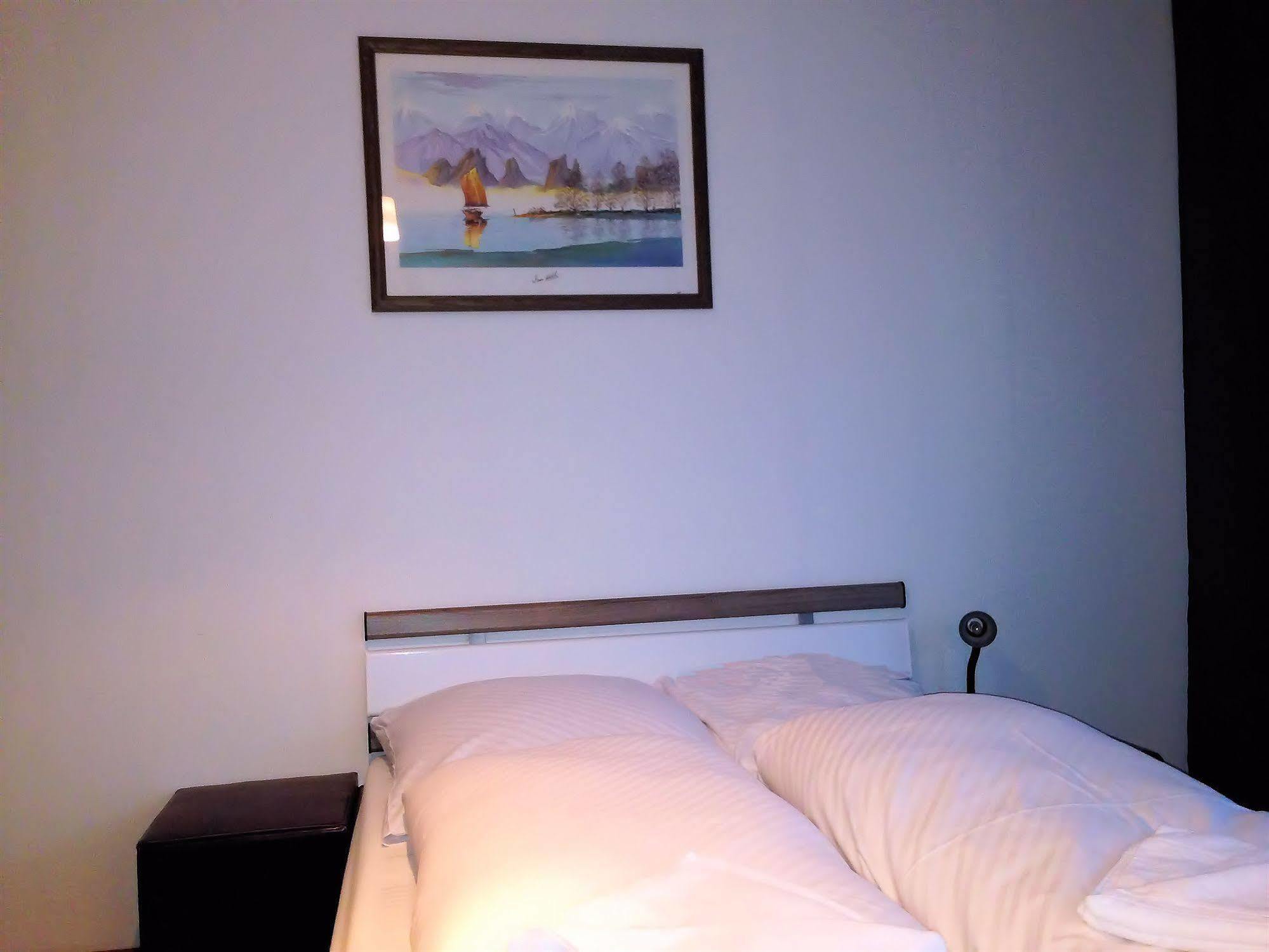 Puschkin Rooms Берлин Экстерьер фото