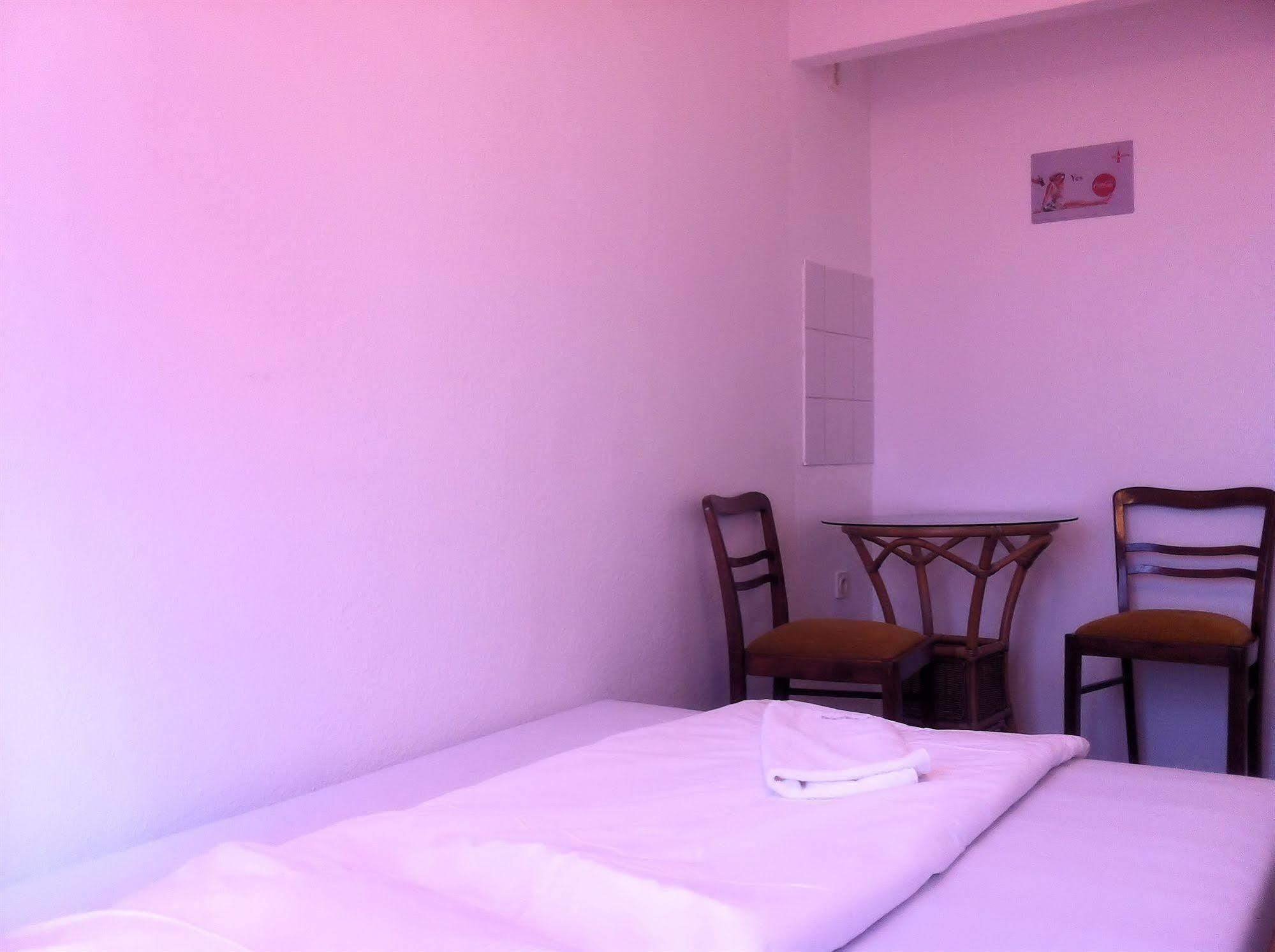 Puschkin Rooms Берлин Экстерьер фото